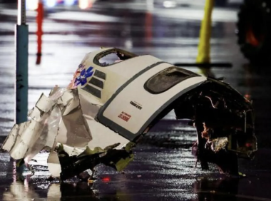 归乡之旅变噩梦!慈善资助女孩搭乘医疗专机,30秒起飞后坠毁费城东北区!机上6名墨西哥籍人员全部遇难